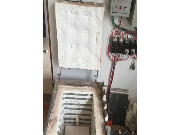 生產(chǎn)設(shè)備